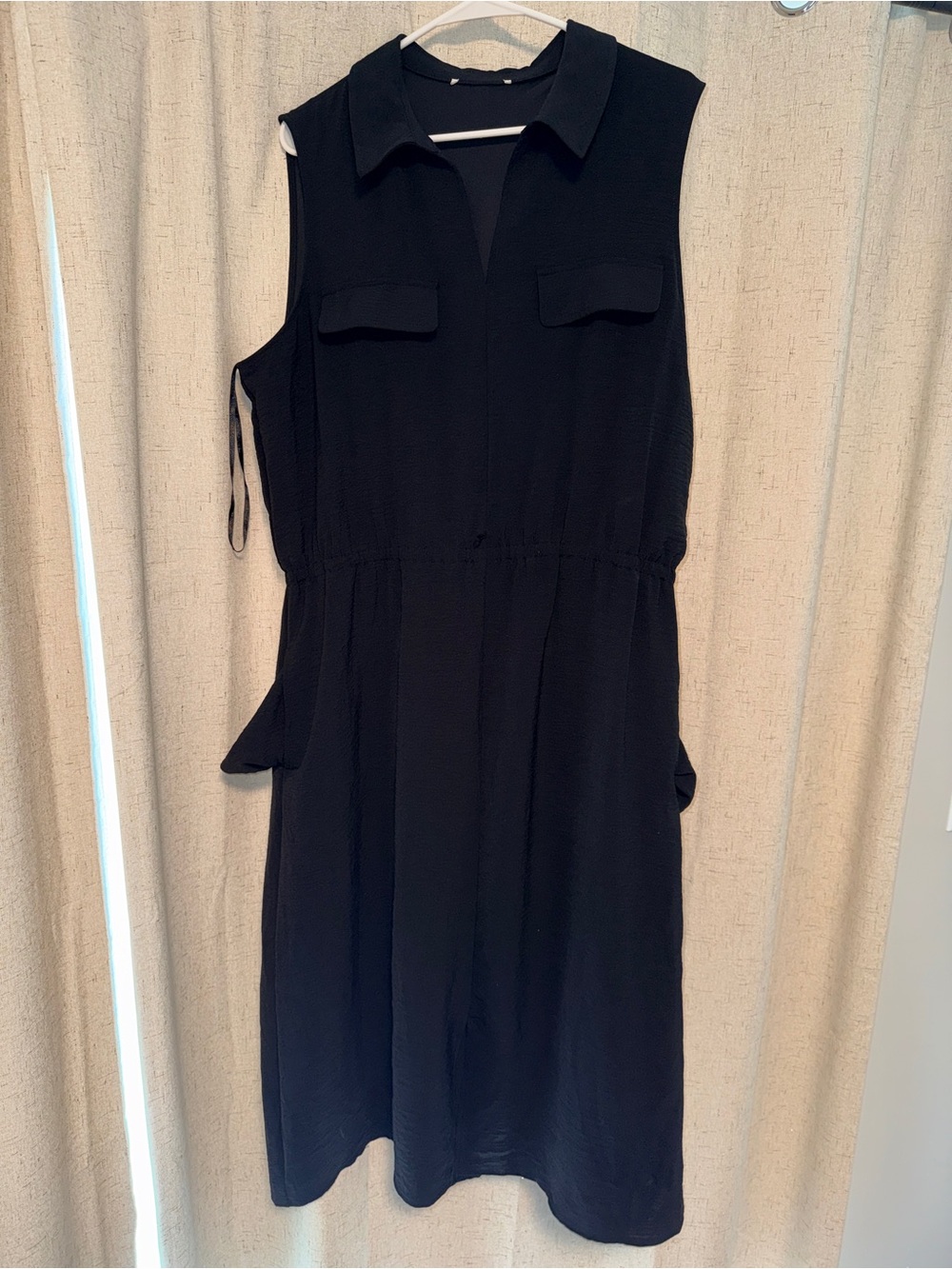 Sleeveless Black Collared Midi Dress
